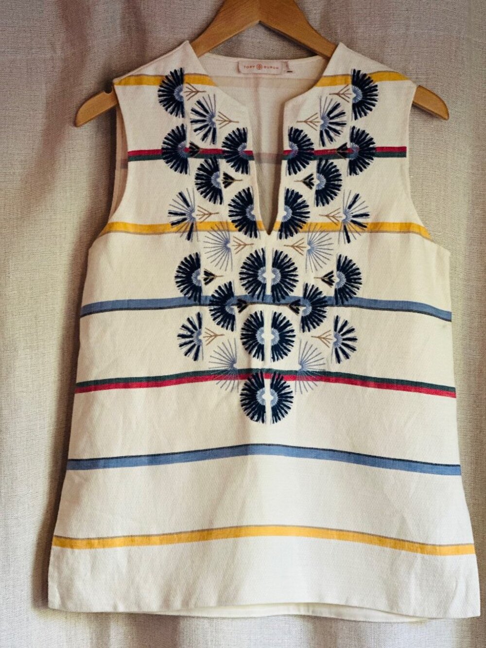 Stunning Tory Burch Linen Top - Picture 2 of 6
